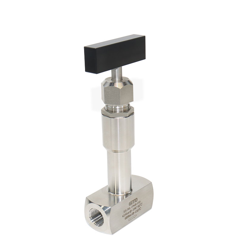 High pressure low temperature needle valve with internal thread