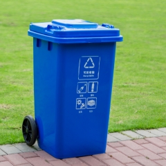 Trailer plastic trash can
