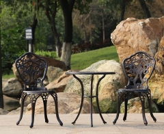 Outdoor dining table and chair