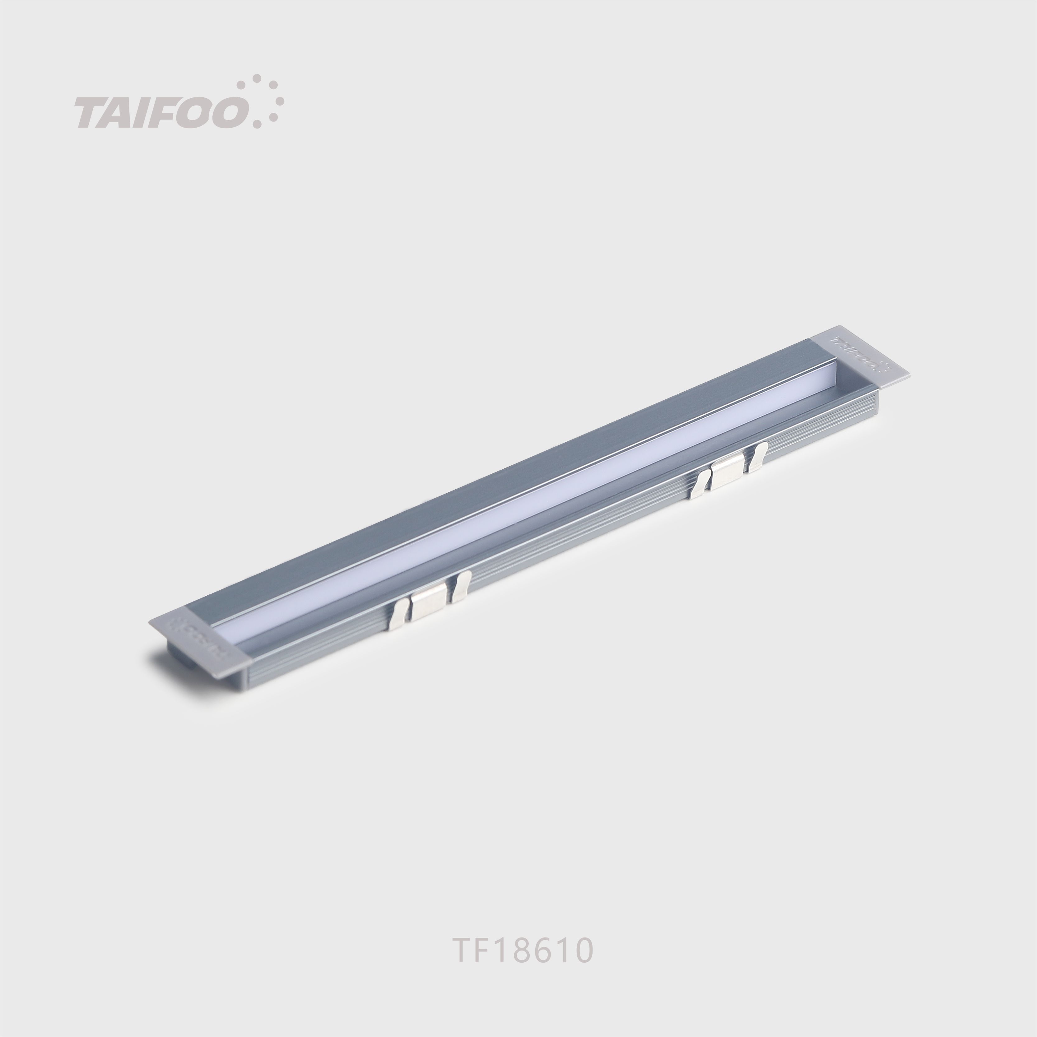 TF18610 斜面嵌入式条形灯
