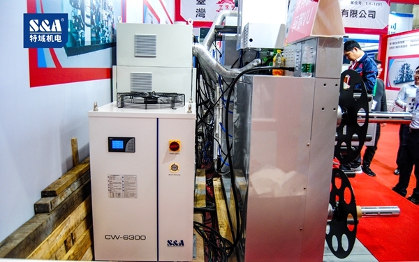 UV噴碼機(jī)：打造汽配行業(yè)的清晰持久標(biāo)識(shí)