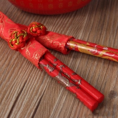 Chinese Traditional Wedding Dragon and Phoenix Pattern Chopsticks Happy Event Red Tableware Wedding Gift Kitchen Tools