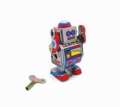 Classic Vintage Clockwork Wind Up Robot Photography Reminiscence Children Kids Tin Toys With Key Fun Toy For Children