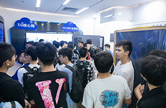 200名广州大学师生到访IPLOOK，开启校企合作新篇章
