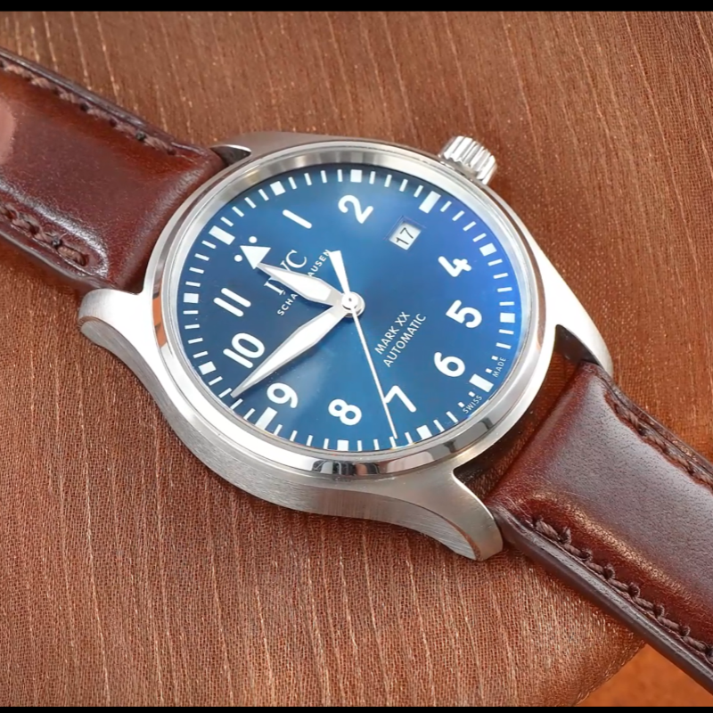 维瑞亚平头通用款头层皮真皮表带表耳宽度18mm-23mm （机器缝线）