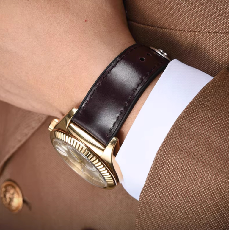 优质的美国进口霍尔文Horween马臀皮间胶表带 搭配维瑞亚针扣