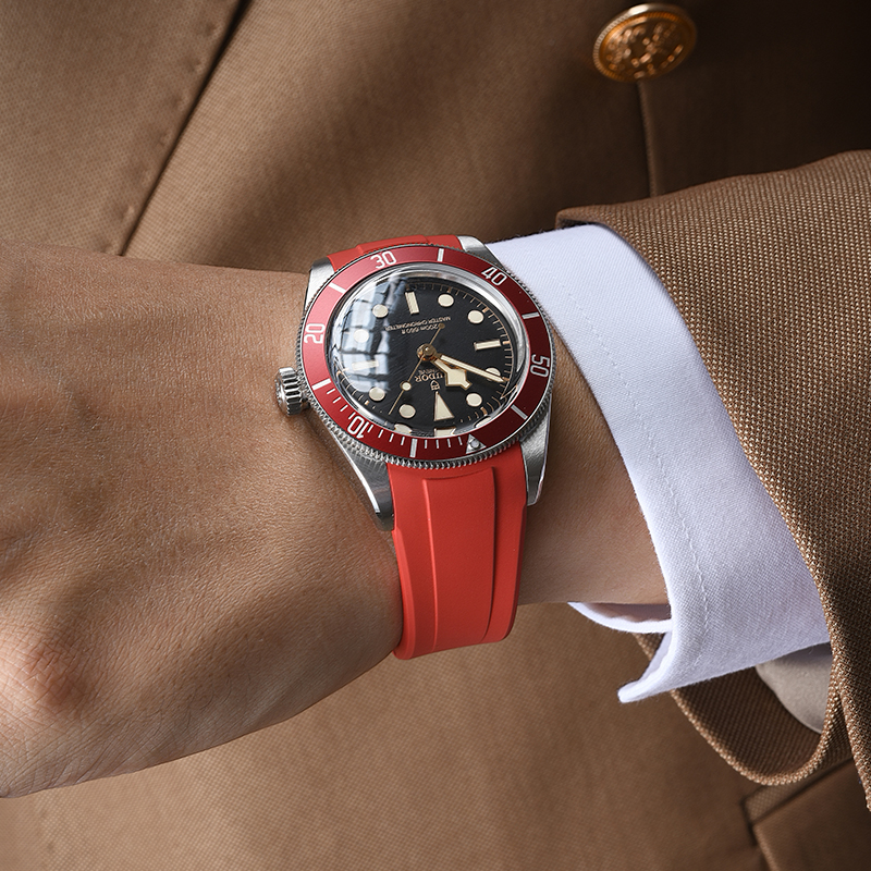 维瑞亚橡胶表带适用于帝舵2024年新款碧湾41mm M7941A1A0RU  