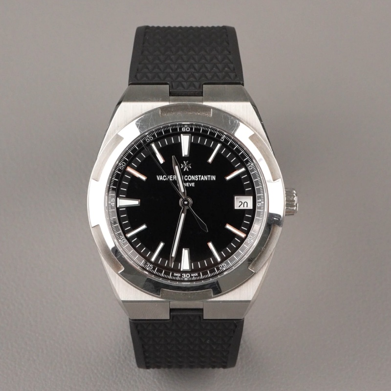 如何安装和拆卸江诗丹顿纵横四海的表扣连接件？