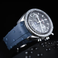 维瑞亚橡胶表带适用于欧米加超霸计时月相44.25