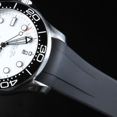 维瑞亚橡胶表带适用于海马潜水300m 42mm（日历窗在6点位）