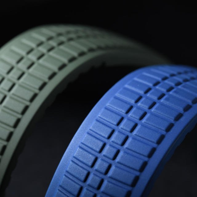 维瑞亚橡胶表带适用于 Aquanaut 5167A、5167R  钢壳 玫瑰金壳