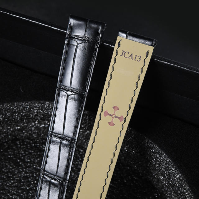 维瑞亚美洲鳄鱼皮表带适用于卡地亚坦克 WJTA0011