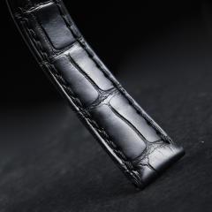 维瑞亚美洲鳄鱼皮表带适用于卡地亚坦克 WJTA0011