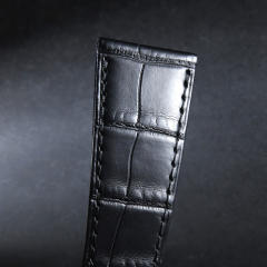 维瑞亚美洲鳄鱼皮表带适用于卡地亚坦克 W5330001