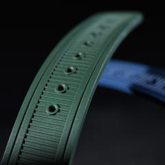 维瑞亚橡胶表带适用于OMEGA老海马150米8500机芯三点钟日历