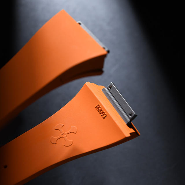 维瑞亚Vagenari橡胶表带适用于RM061