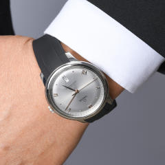 维瑞亚橡胶表带适用于OMEGA蝶飞40mm 434.10.40.20