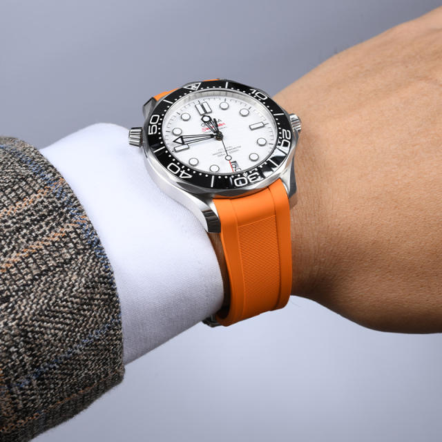 维瑞亚橡胶表带适用于欧米茄新海马300(日历6点位)折叠扣款