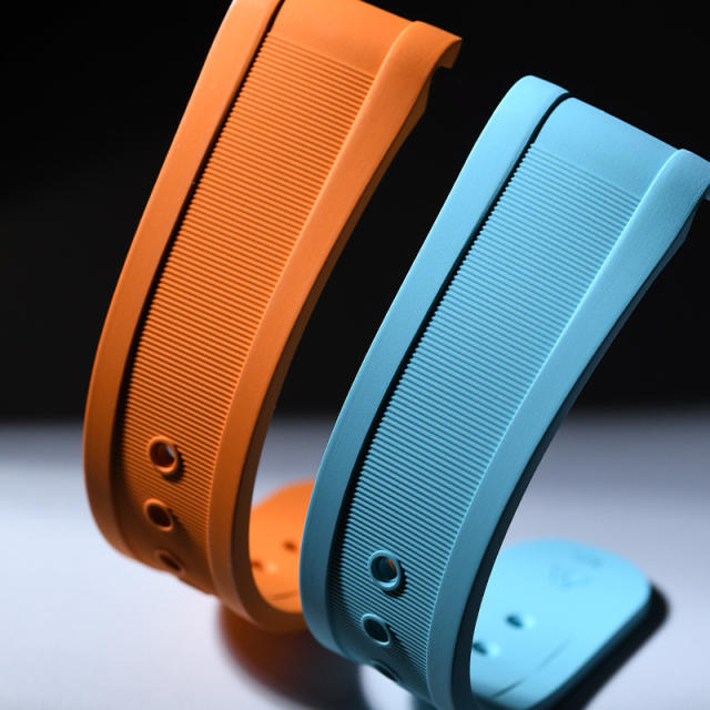 维瑞亚橡胶表带适用于欧米茄新海马300(日历6点位)折叠扣款