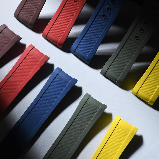 【新款】维瑞亚橡胶表带适用于新海马150米41mm日历6点位置