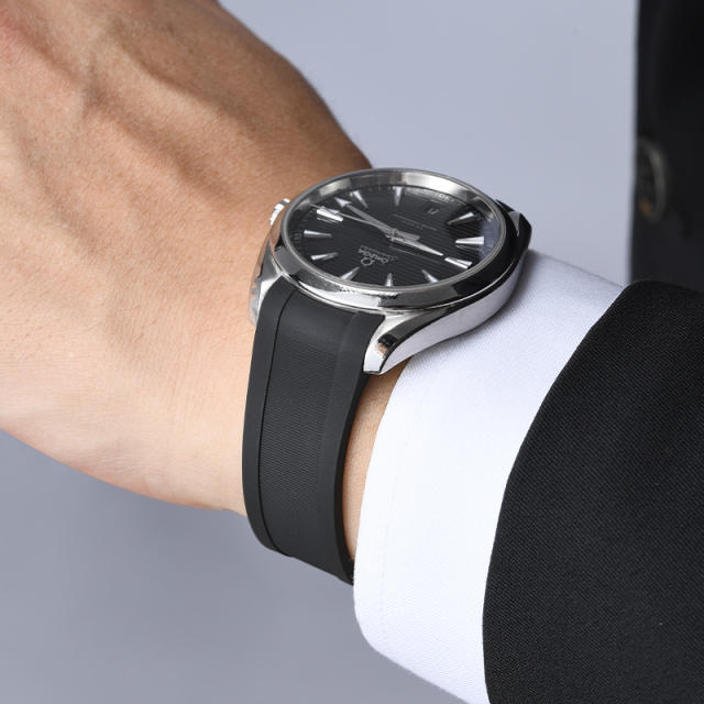 【新款】维瑞亚橡胶表带适用于新海马150米41mm日历6点位置