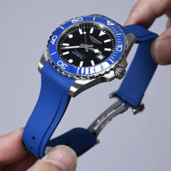 维瑞亚橡胶表带适用于浪琴三代康卡斯42mm