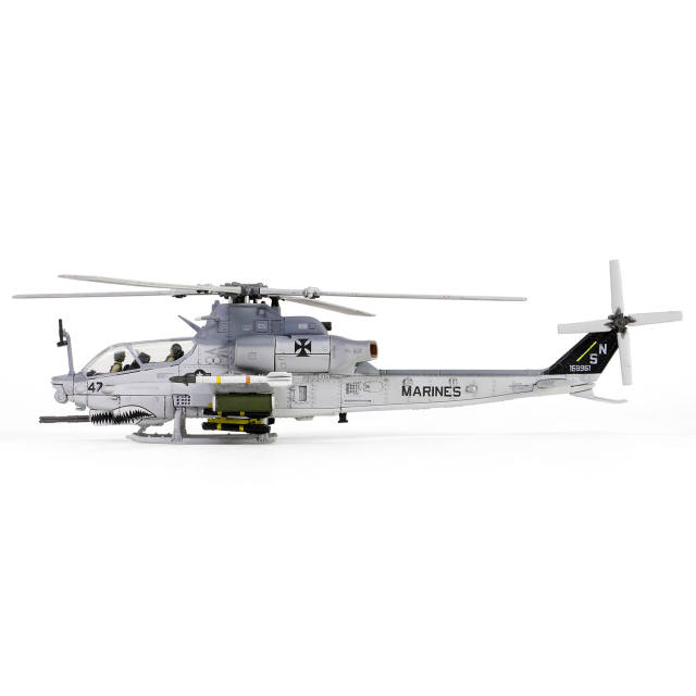 USMC AH-1Z Viper Attack Helicopter, 3rd Marine Aircraft Wing, MAG-39, HMLA-469 ‘Vengeance' , BuNo.168961