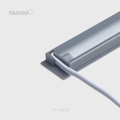 TF18610 斜面嵌入式条形灯