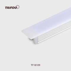 TF18109 嵌入式条灯