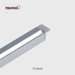 TF18410 斜面嵌入式条灯