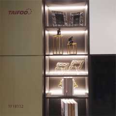 TF18112 后隔板双面发光灯