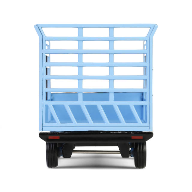 Bale Throw Wagon