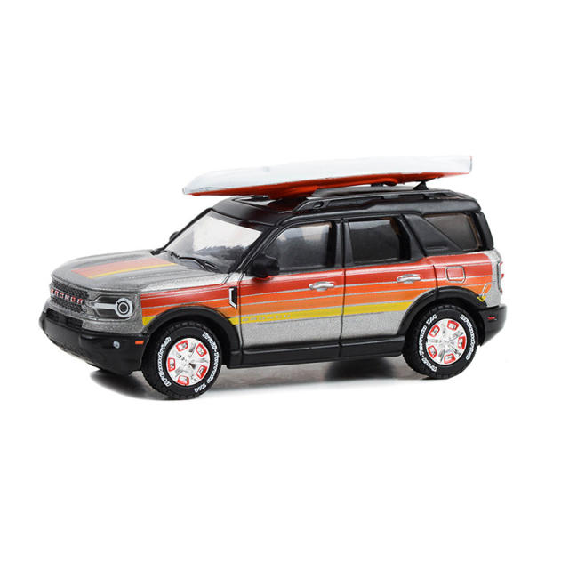 Bronco Sport Outer Banks海岸版 - &quot;自由驰骋&quot;车顶搭载皮划艇